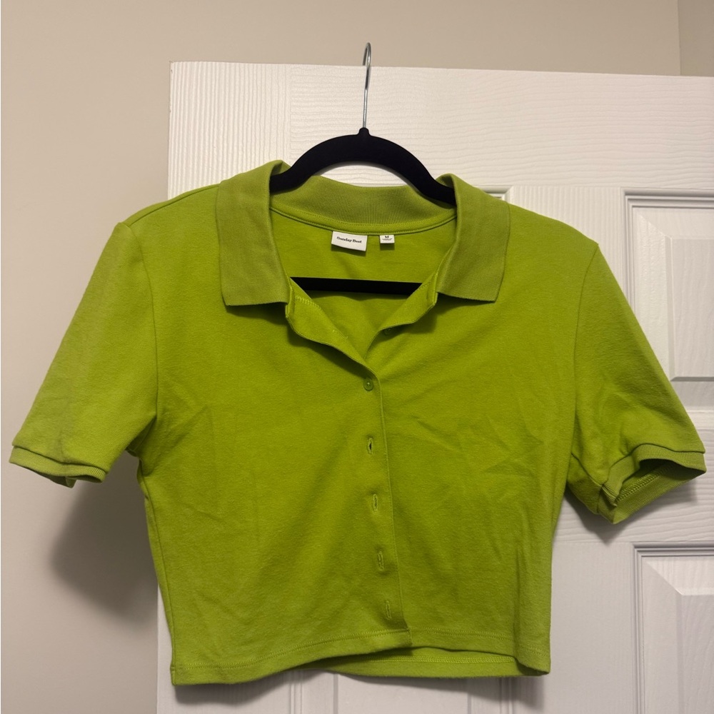 Aritzia green button crop top